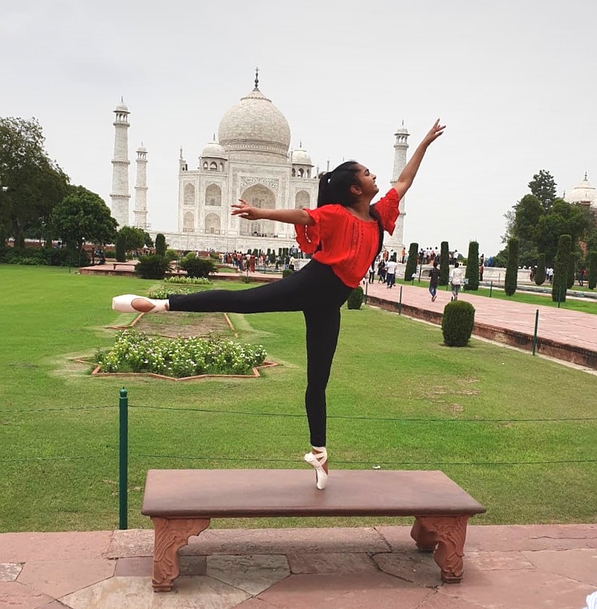 Avanthi at the Taj Mahal